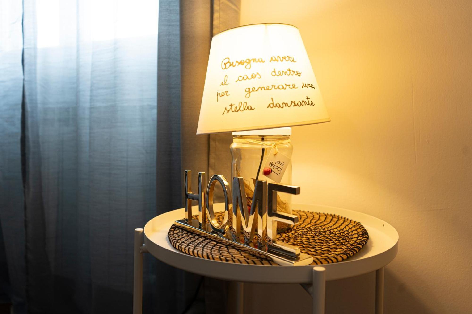 Me43 • Luxury Apartment • Chic Milan Bagian luar foto